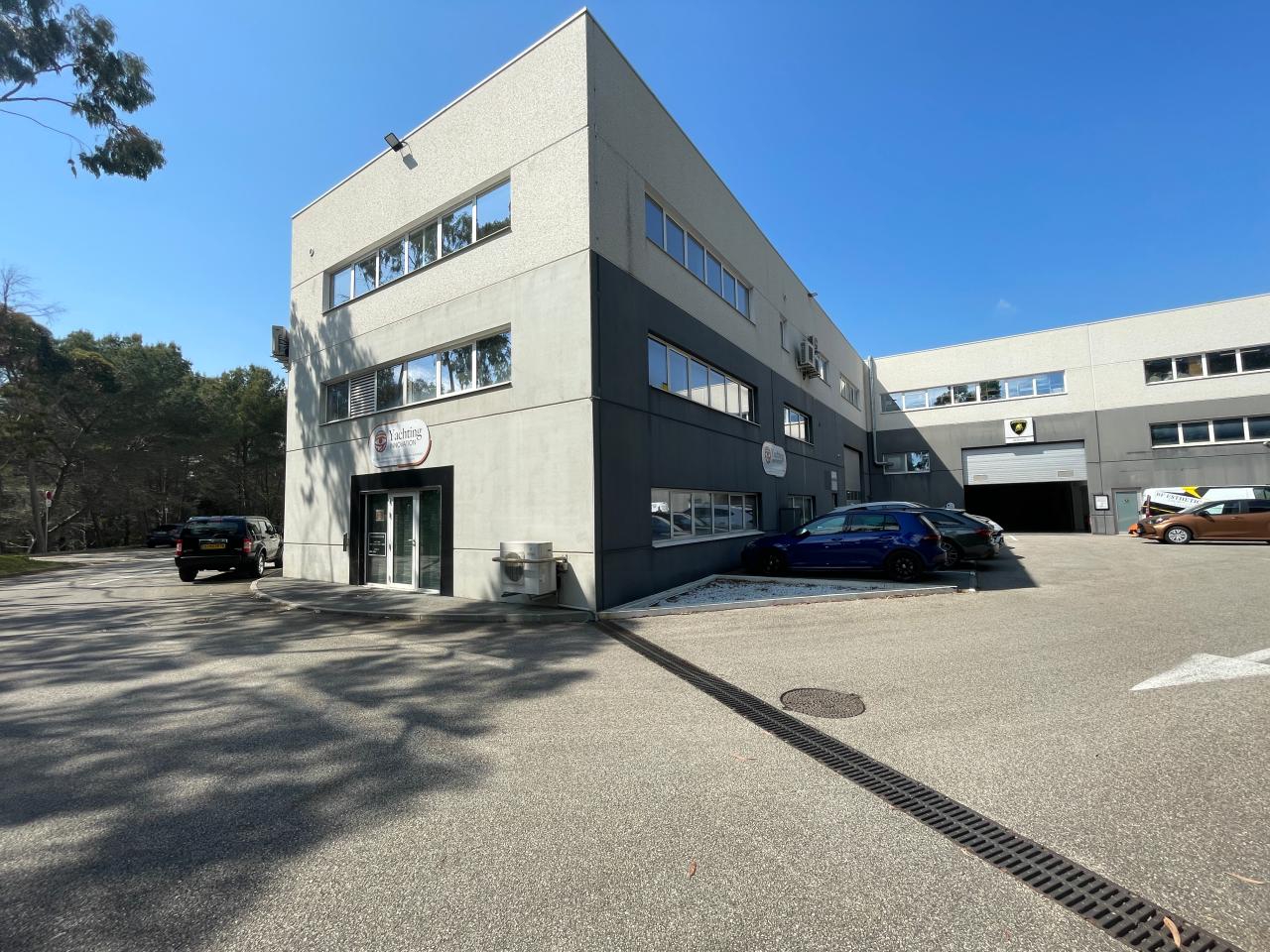 Local d'activité Mouans-Sartoux 706m² Location local d'activité Mouans-Sartoux Alpes-Maritimes OLACT2532595 0